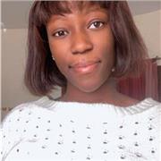 Aide aux devoirs et explication des leçons
Renforcement en français, lecture et écriture
Méthodes d’apprentissage interactive.